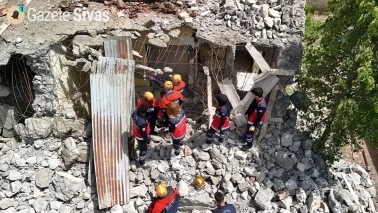 Sivas'ta Gerçeğini Aratmayan Deprem ve Yangın Tatbikatı Gerçekleştirildi!