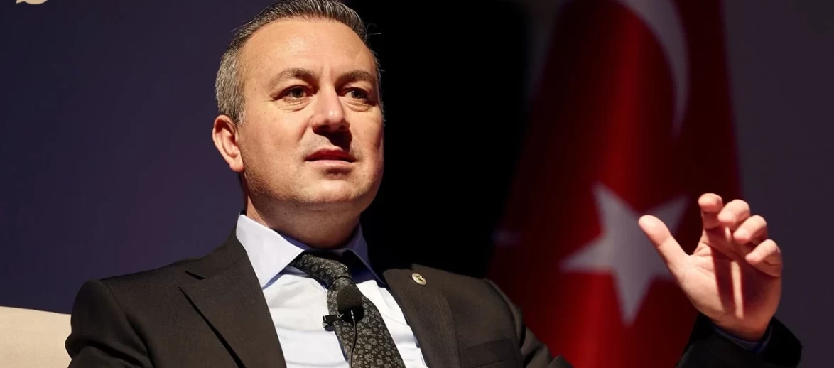 Sivas Belediye Başkanı Emeklilere 2 Bin TL Nakit Desteği Sağladı: Toplumda Tartışma Yarattı