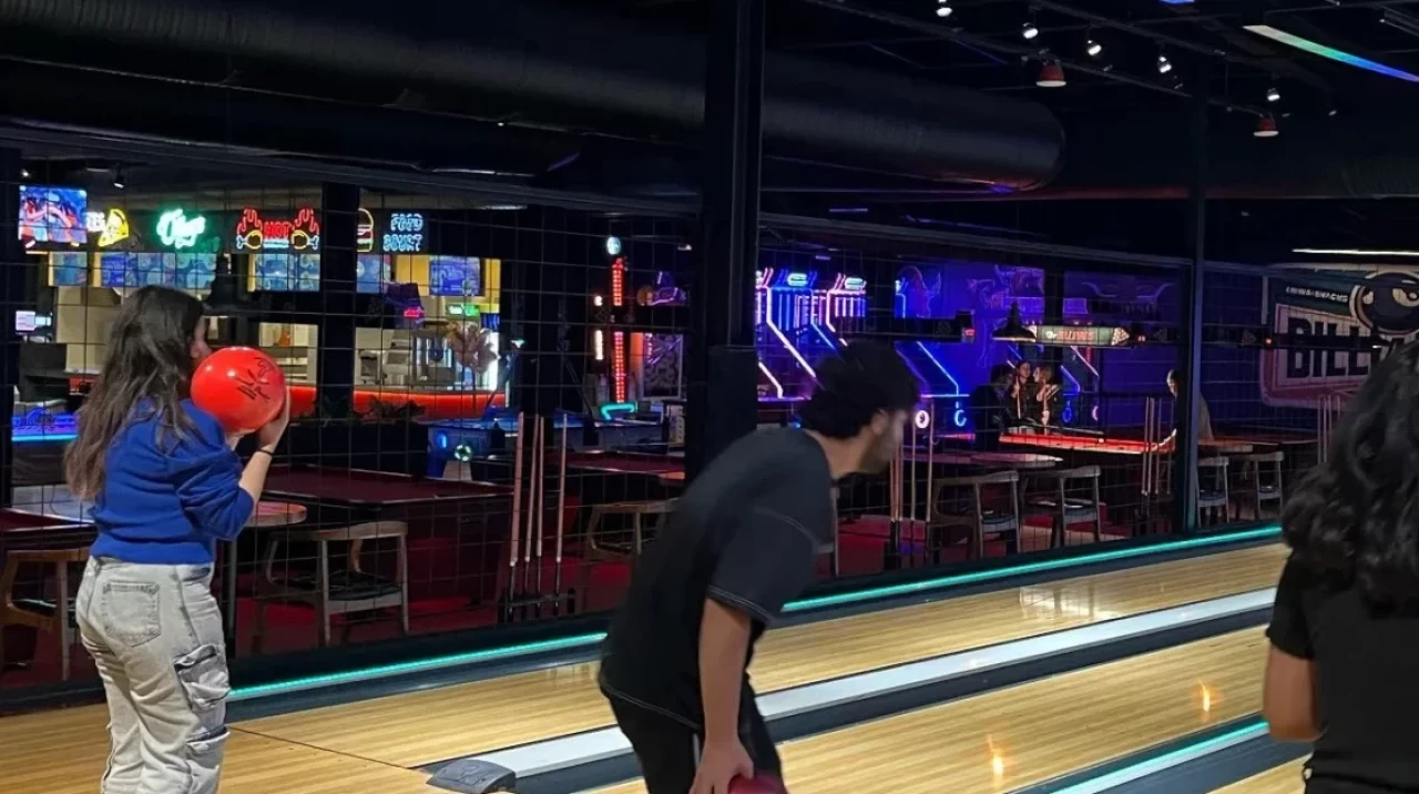 Sivas Bilim ve Teknoloji Üniversitesi öğrencileri, bowling turnuvasında bir araya geldi!