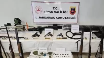 Sivas'ta Jandarma Ekiplerinden Büyük Operasyon