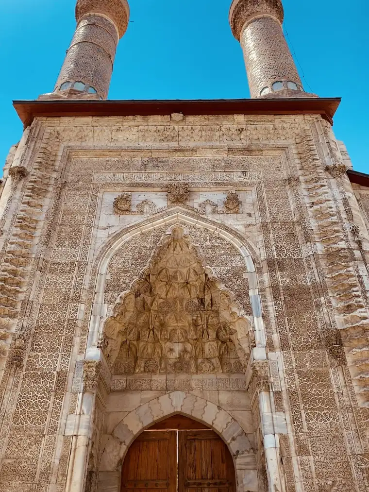 Sivas'ın tarihi yapıları 3