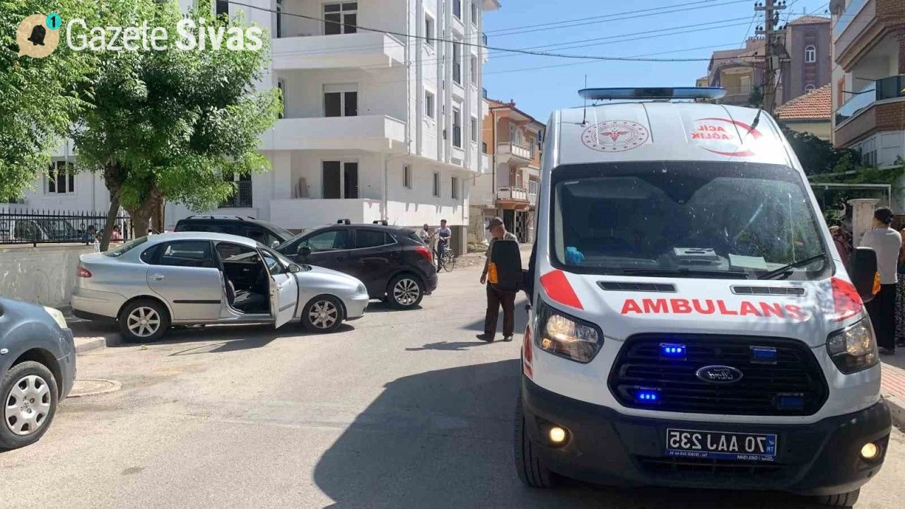 Karaman'daki kazada küçük kız gözyaşlarına boğuldu..