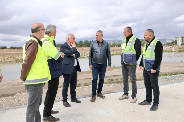 Başkan Adem Uzun Kızılırmak Projesi şantiyesinde inceleme yapıyor